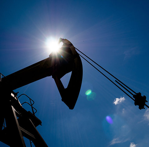 Падение цен на нефть ускорилось примерно до 3%