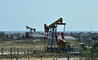 Российский рынок акций растет на дорожающей нефти и крепком рубле