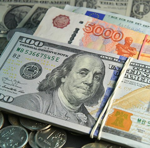 Доллар укрепляется к евро после двух сессий снижения цены