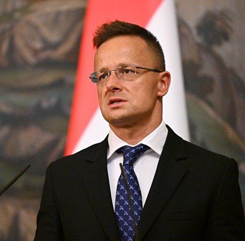 Сийярто: Венгрия не выделит 500 млн евро на оружие Киеву без гарантий НАПК 