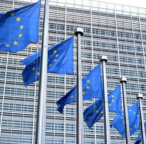 ЕС в рамках 12-го пакета введет оповещения о финансовых переводах для юрлиц в ЕС
